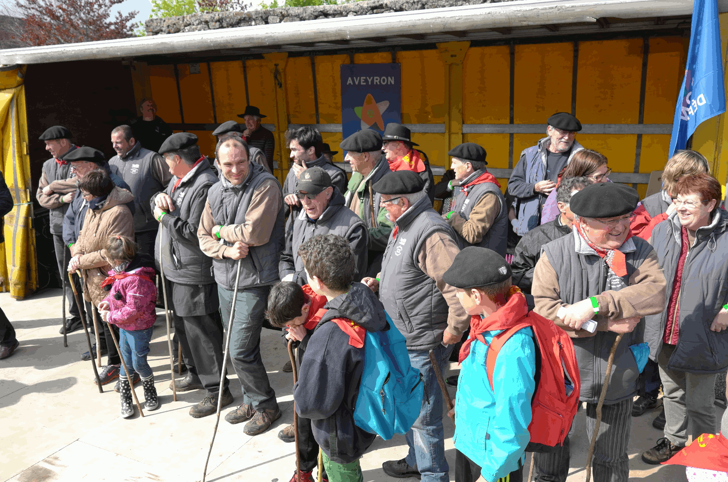 Eleveurs et marcheurs du troupeau de l'élevage Puech.